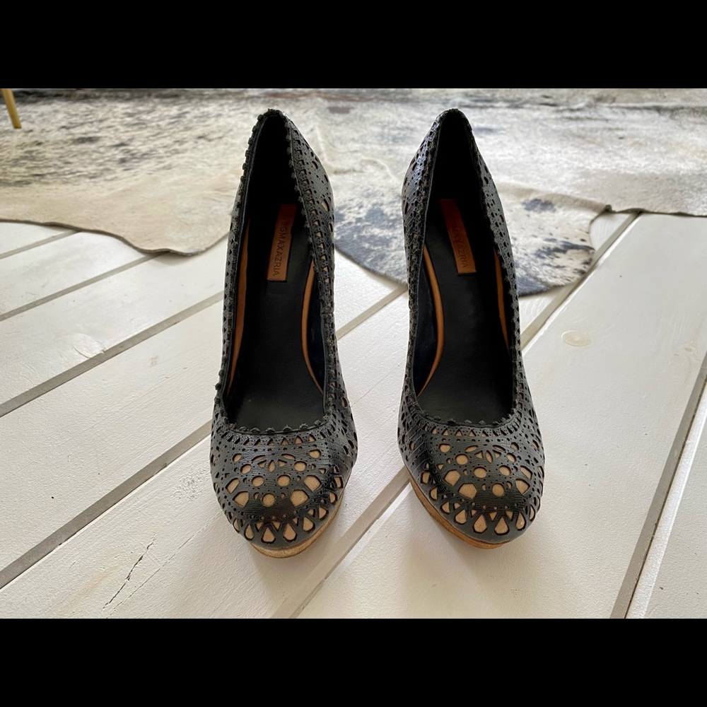 BCBGMaxAzria Heels - Picture 2 of 7